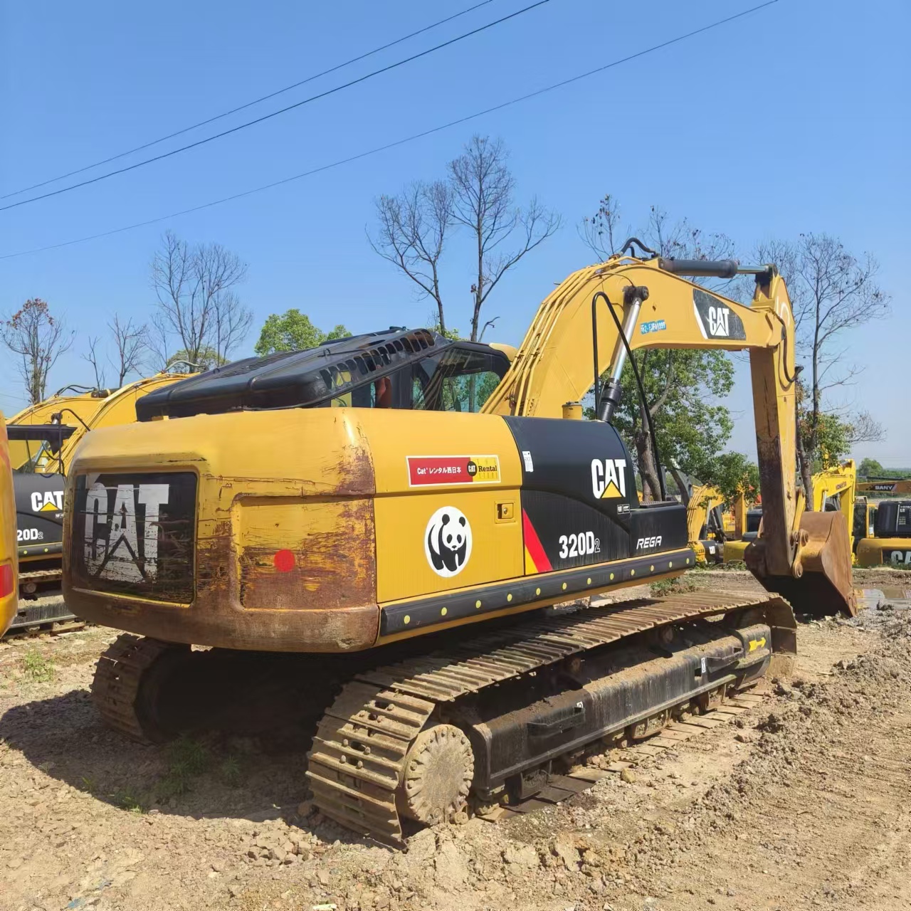CATERPILLAR - Mini-ekskavators: foto 2 CATERPILLAR - Mini-ekskavators: foto 2