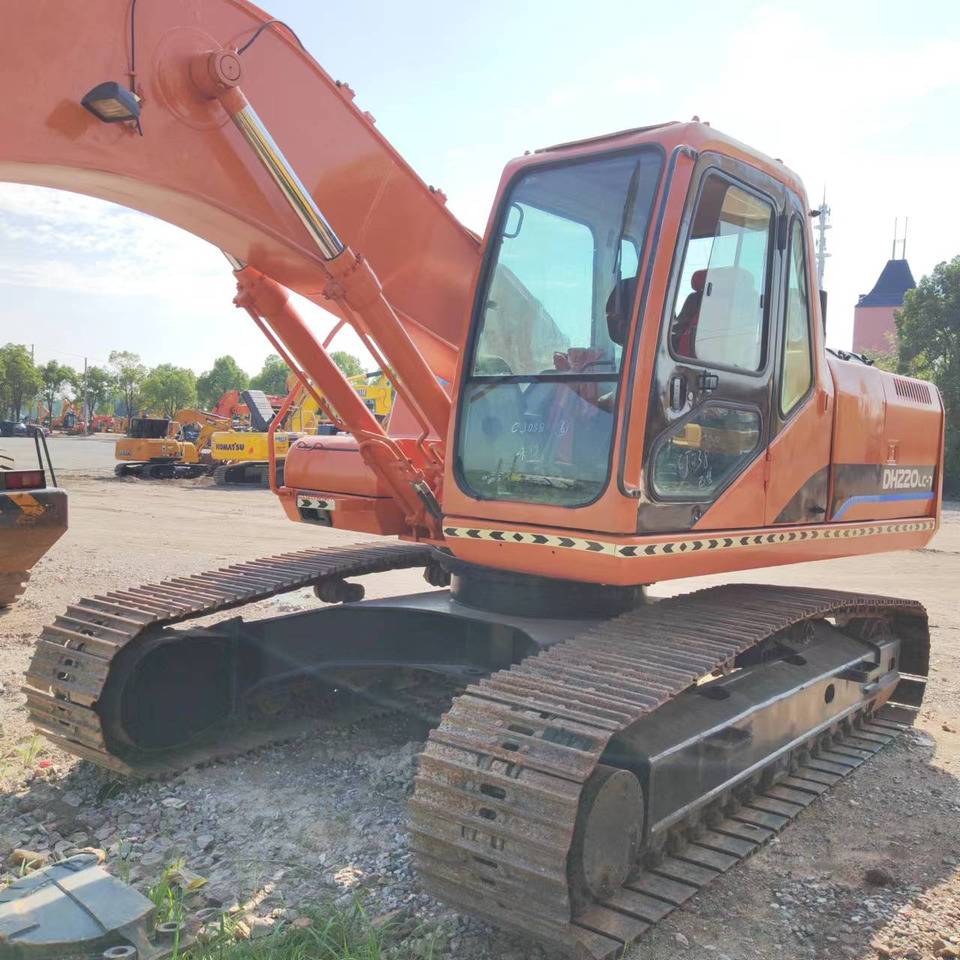 DOOSAN DH220 - Kāpurķēžu ekskavators: foto 4 DOOSAN DH220 - Kāpurķēžu ekskavators: foto 4