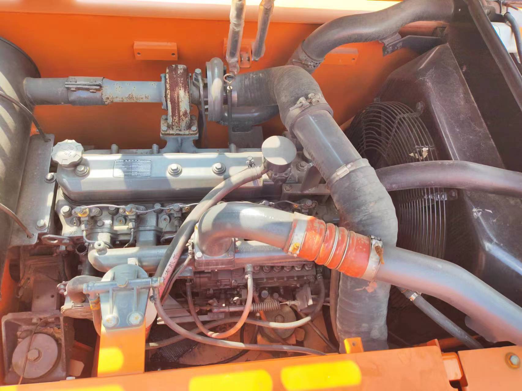 Kāpurķēžu ekskavators DOOSAN DX225: foto 7