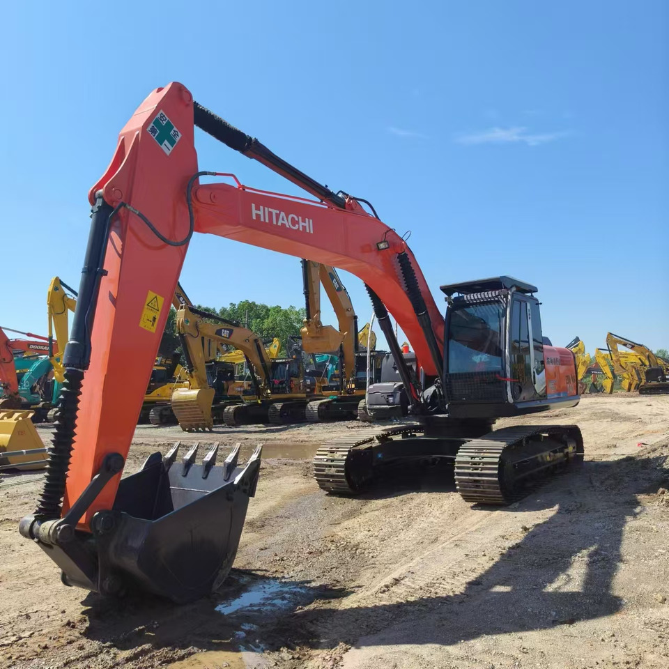 HITACHI ZX240 - Kāpurķēžu ekskavators: foto 1 HITACHI ZX240 - Kāpurķēžu ekskavators: foto 1