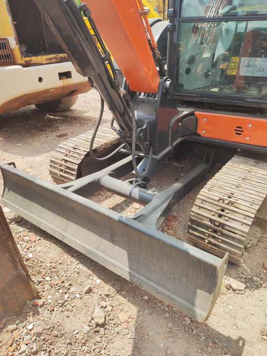 HITACHI ZX55USR - Mini-ekskavators: foto 5 HITACHI ZX55USR - Mini-ekskavators: foto 5