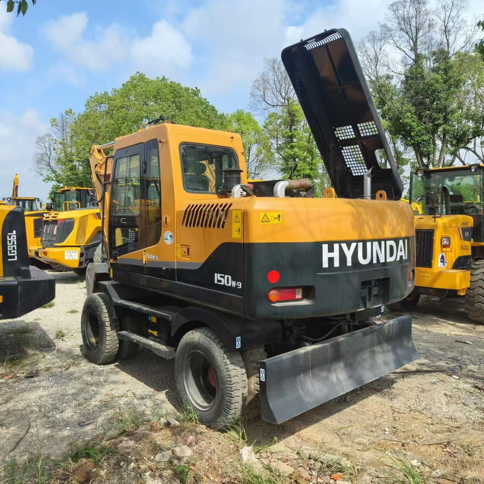 Hyundai R150LC-9 - Riteņu ekskavators: foto 4 Hyundai R150LC-9 - Riteņu ekskavators: foto 4