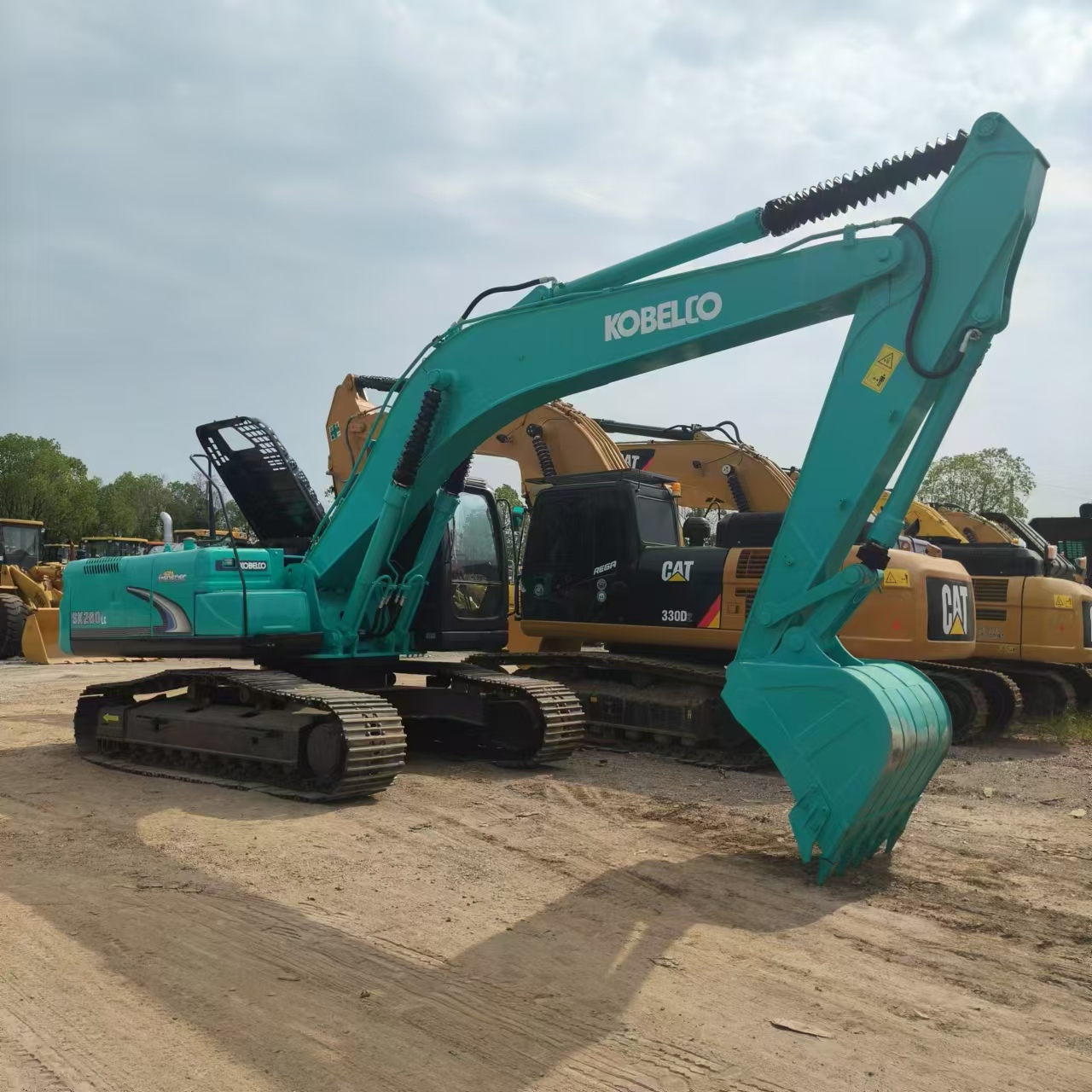 Kāpurķēžu ekskavators KOBELCO SK260: foto 6
