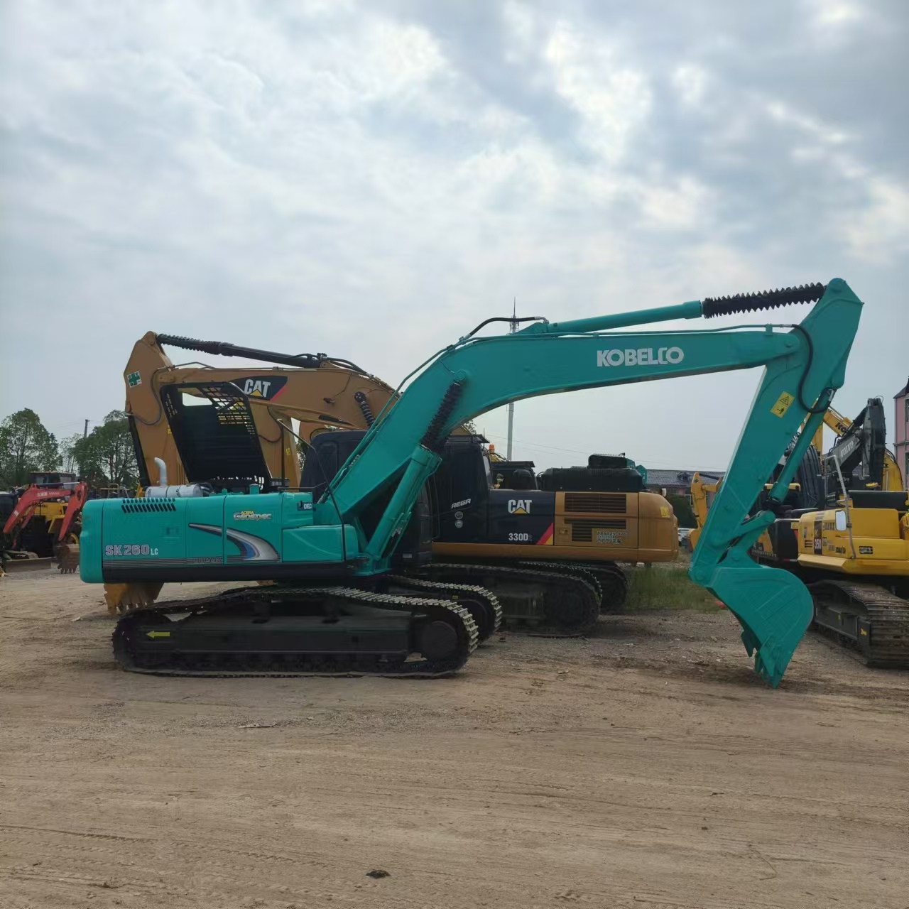 KOBELCO SK260 - Kāpurķēžu ekskavators: foto 1 KOBELCO SK260 - Kāpurķēžu ekskavators: foto 1