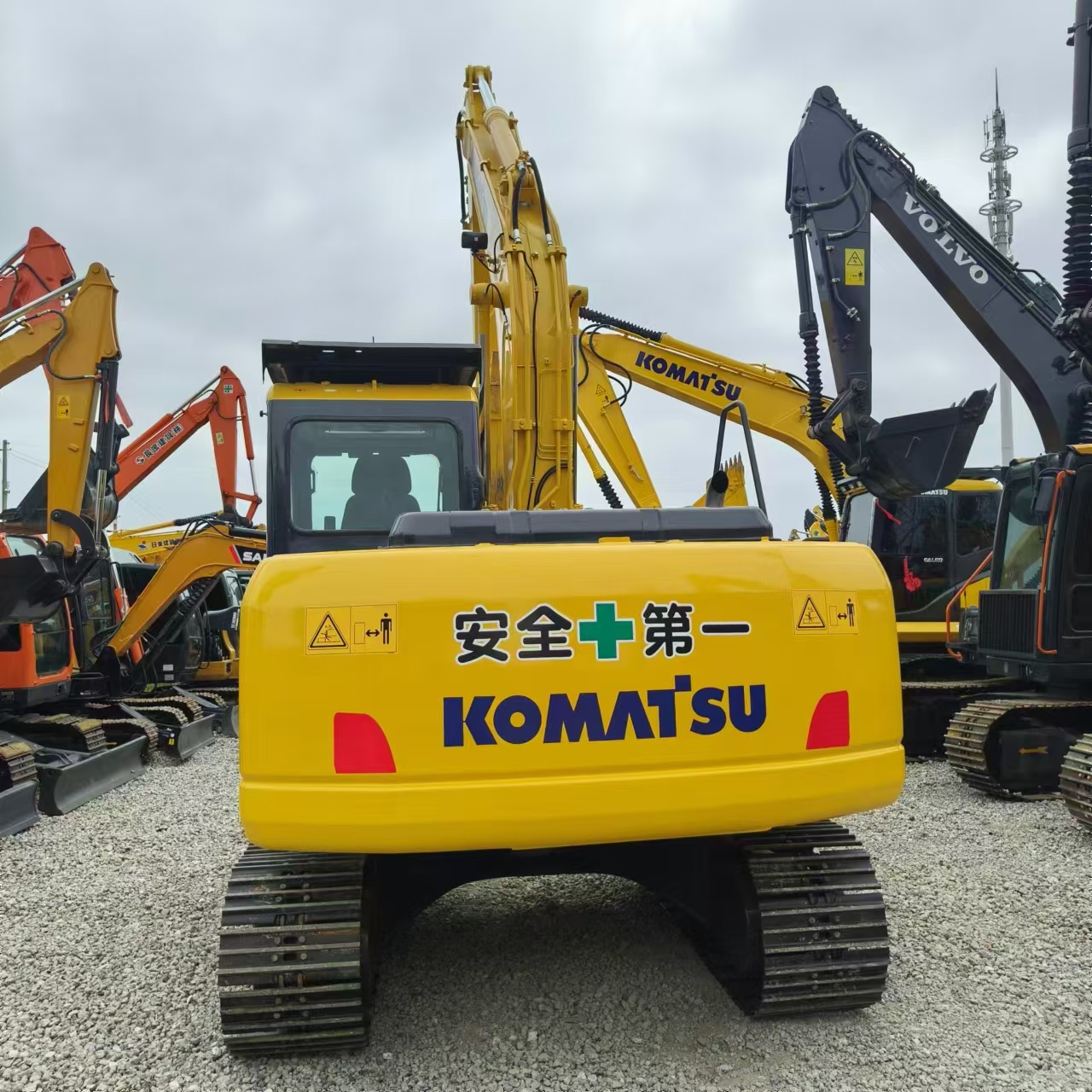KOMATSU PC110 - Kāpurķēžu ekskavators: foto 4 KOMATSU PC110 - Kāpurķēžu ekskavators: foto 4