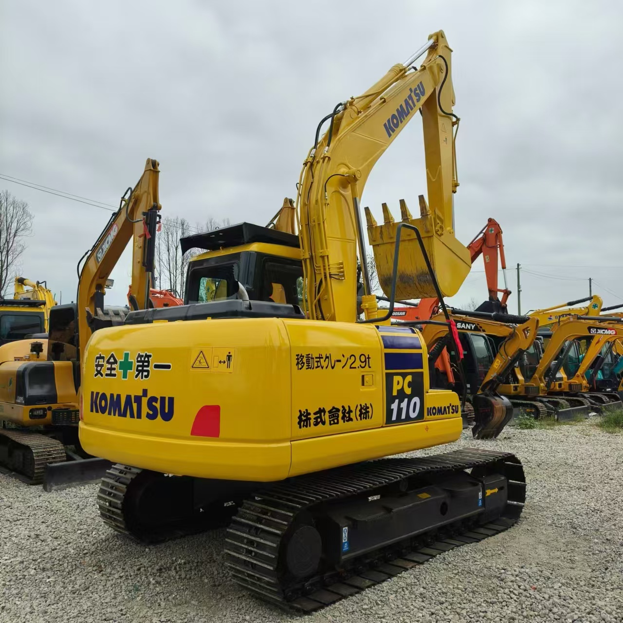 KOMATSU PC110 - Kāpurķēžu ekskavators: foto 1 KOMATSU PC110 - Kāpurķēžu ekskavators: foto 1