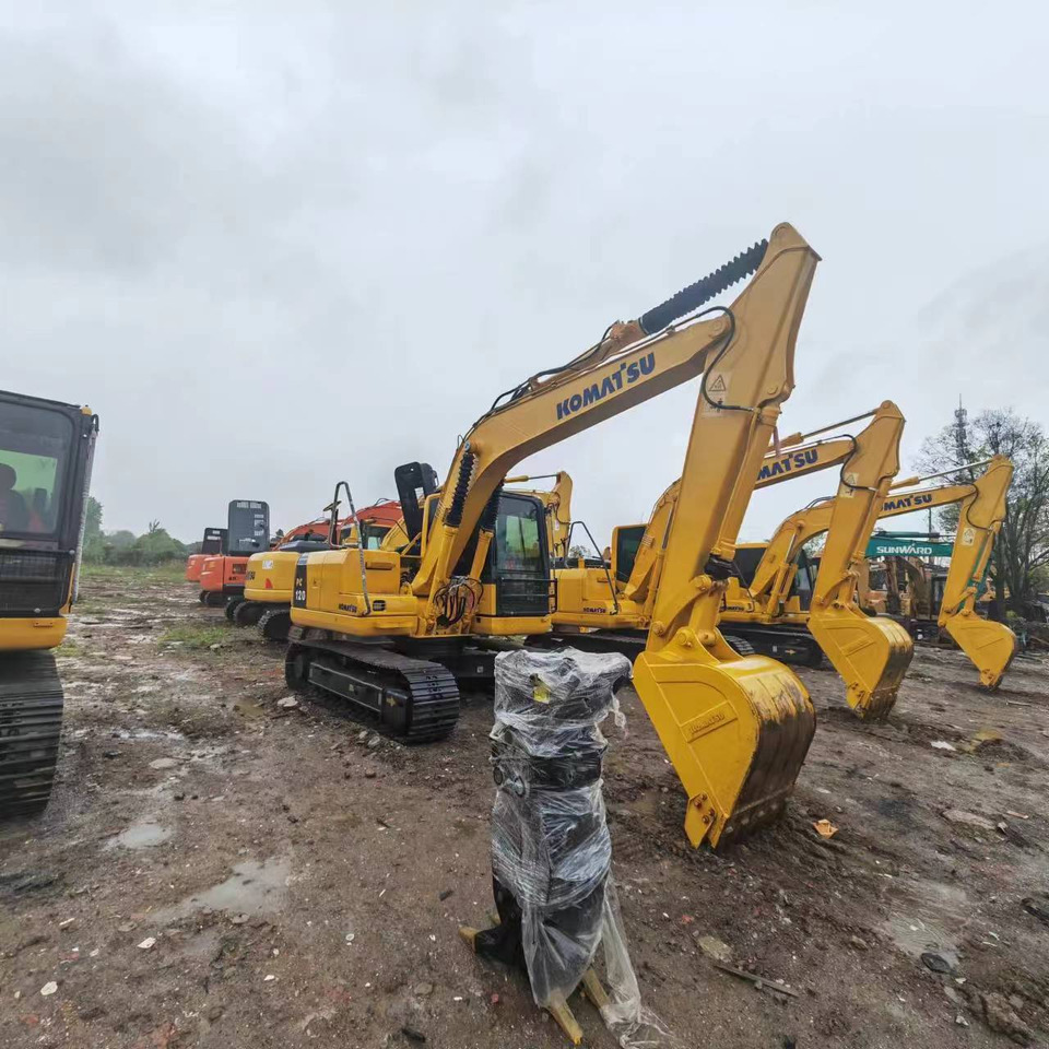 KOMATSU PC120 - Kāpurķēžu ekskavators: foto 2 KOMATSU PC120 - Kāpurķēžu ekskavators: foto 2