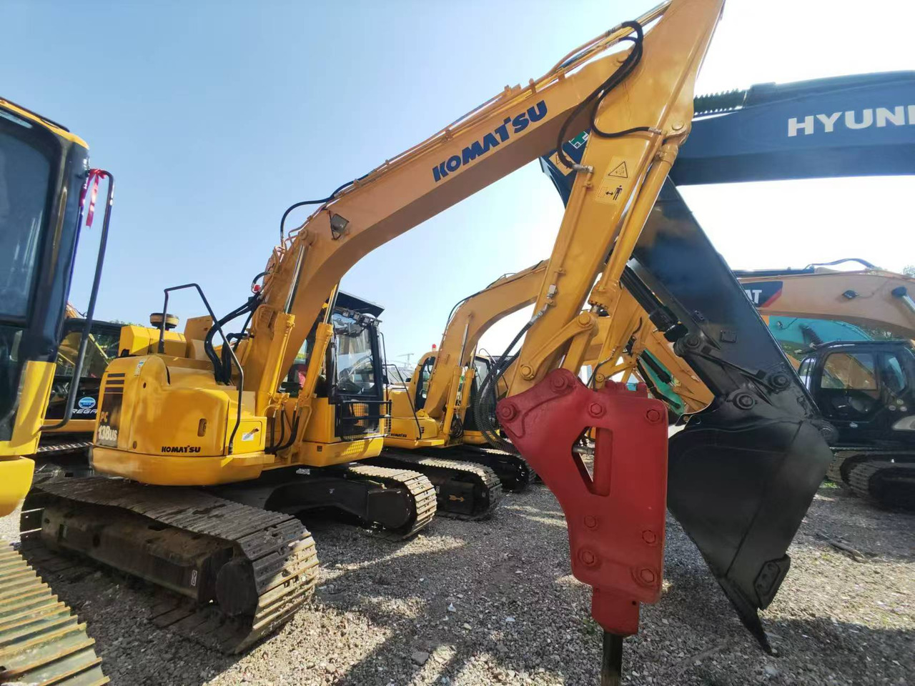 KOMATSU PC138US - Kāpurķēžu ekskavators: foto 1 KOMATSU PC138US - Kāpurķēžu ekskavators: foto 1