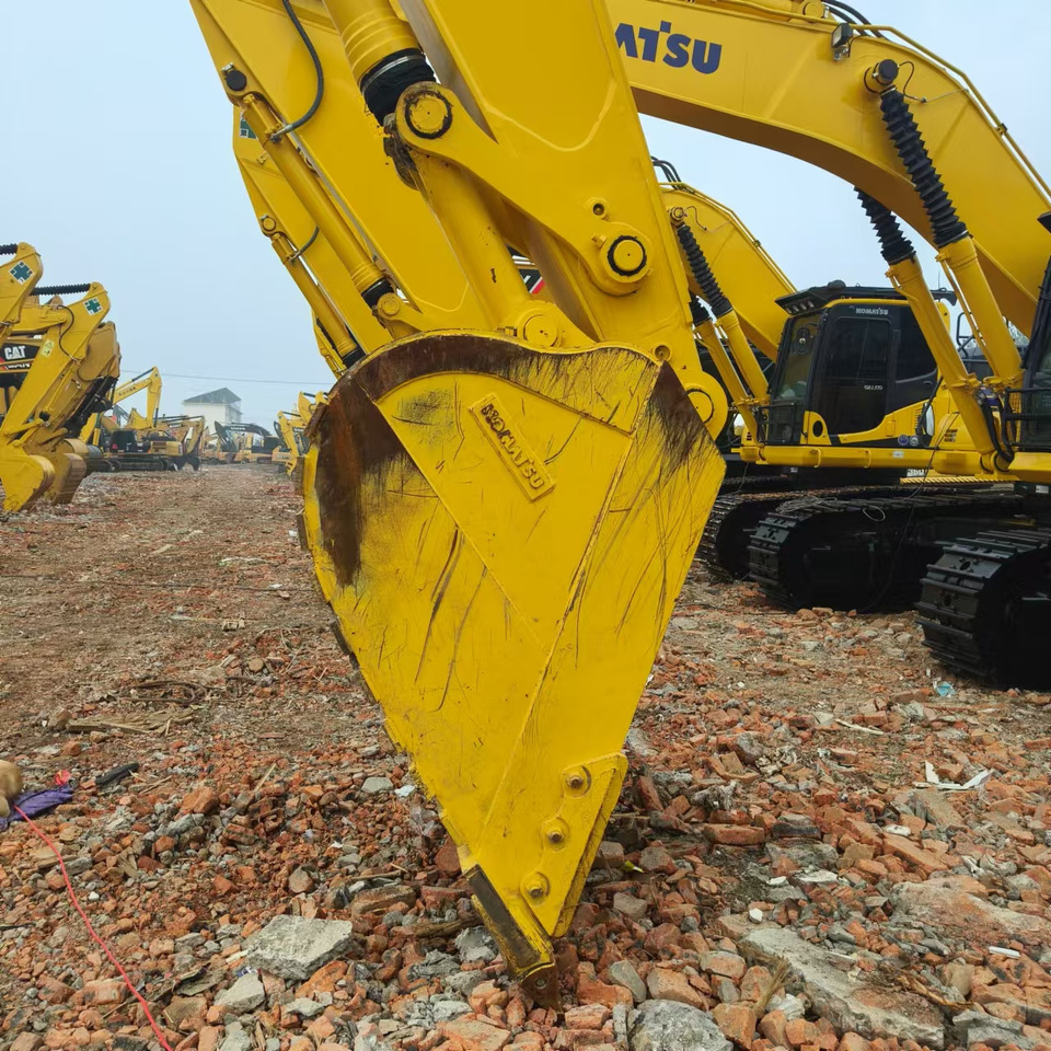 Kāpurķēžu ekskavators KOMATSU PC450: foto 10