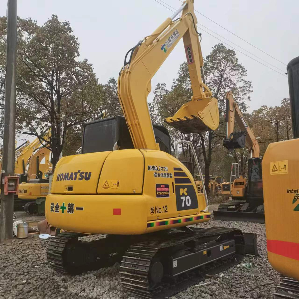 KOMATSU PC70 - Mini-ekskavators: foto 2 KOMATSU PC70 - Mini-ekskavators: foto 2