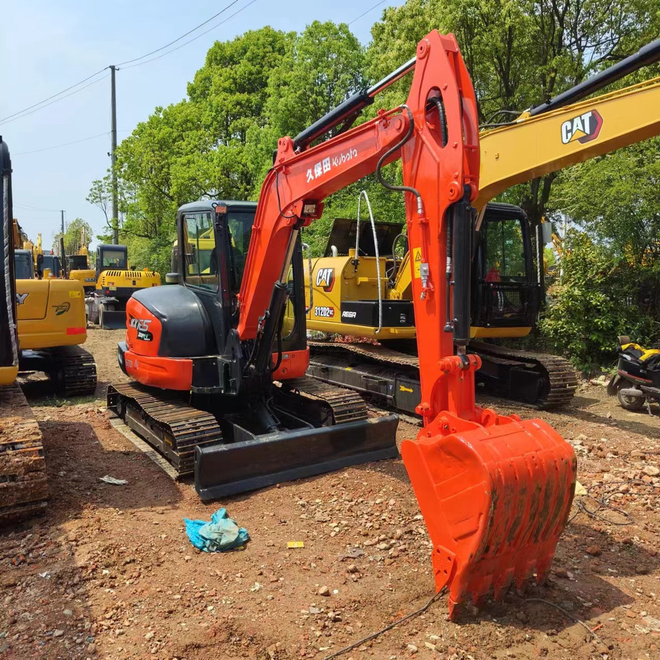 KUBOTA KX165-5 - Kāpurķēžu ekskavators: foto 1 KUBOTA KX165-5 - Kāpurķēžu ekskavators: foto 1