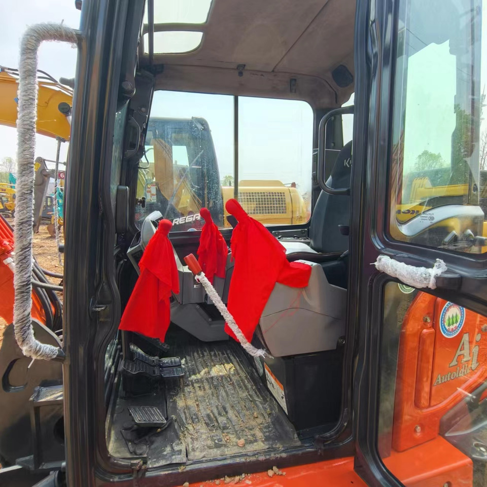 Kāpurķēžu ekskavators KUBOTA KX165-5: foto 6