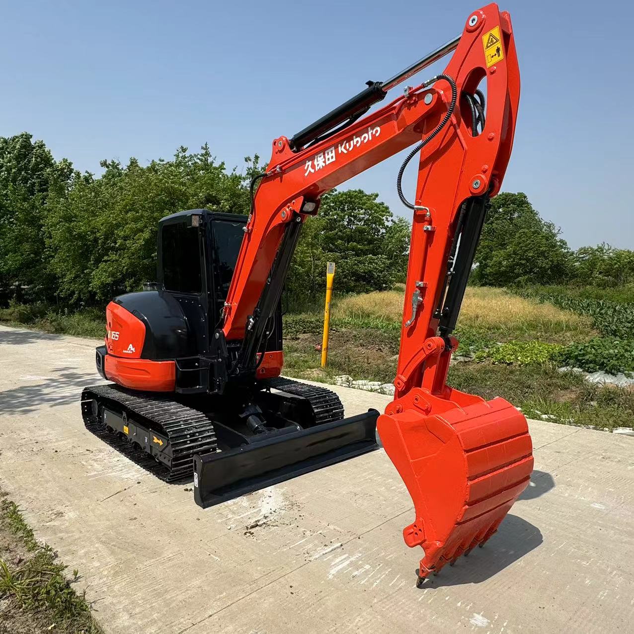 KUBOTA KX165 - Kāpurķēžu ekskavators: foto 2 KUBOTA KX165 - Kāpurķēžu ekskavators: foto 2