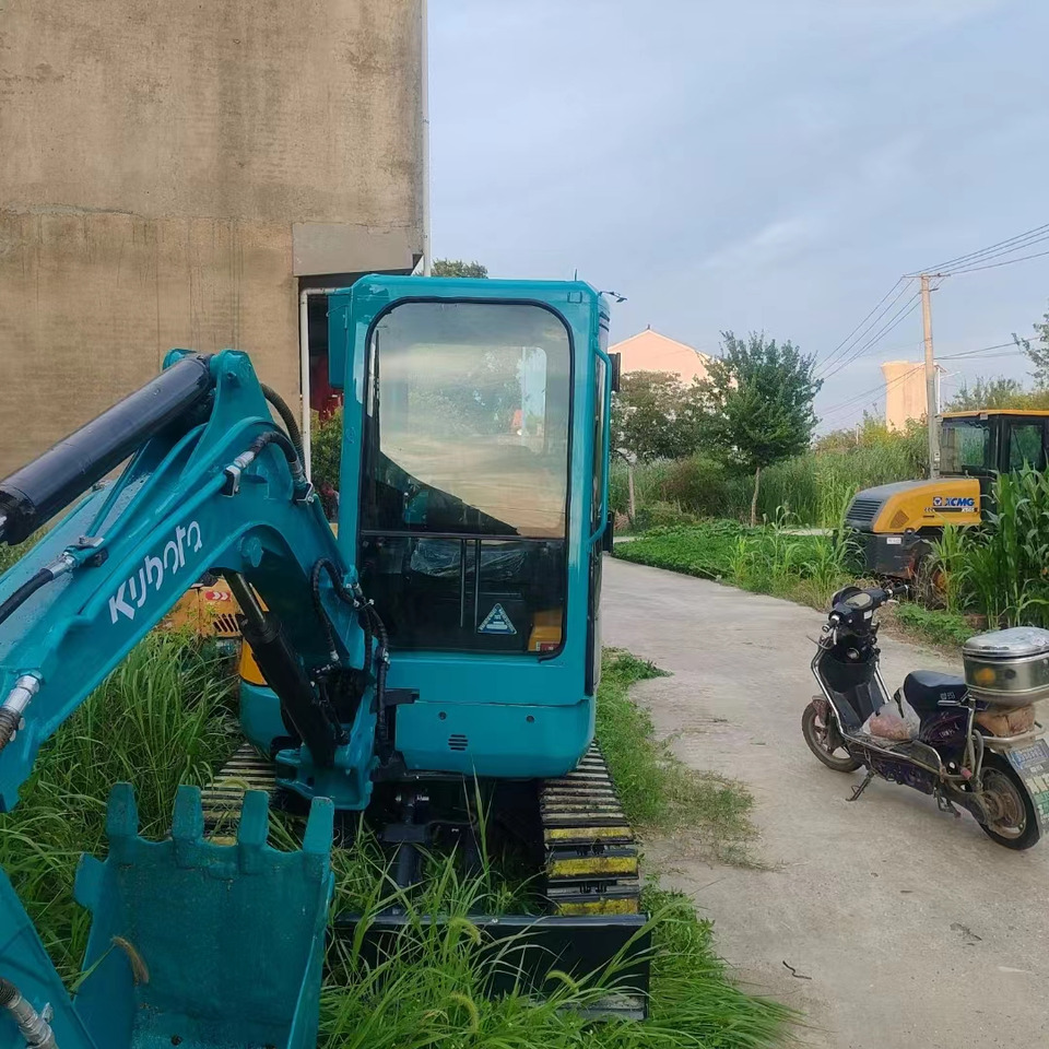 KUBOTA U30 - Mini-ekskavators: foto 2 KUBOTA U30 - Mini-ekskavators: foto 2