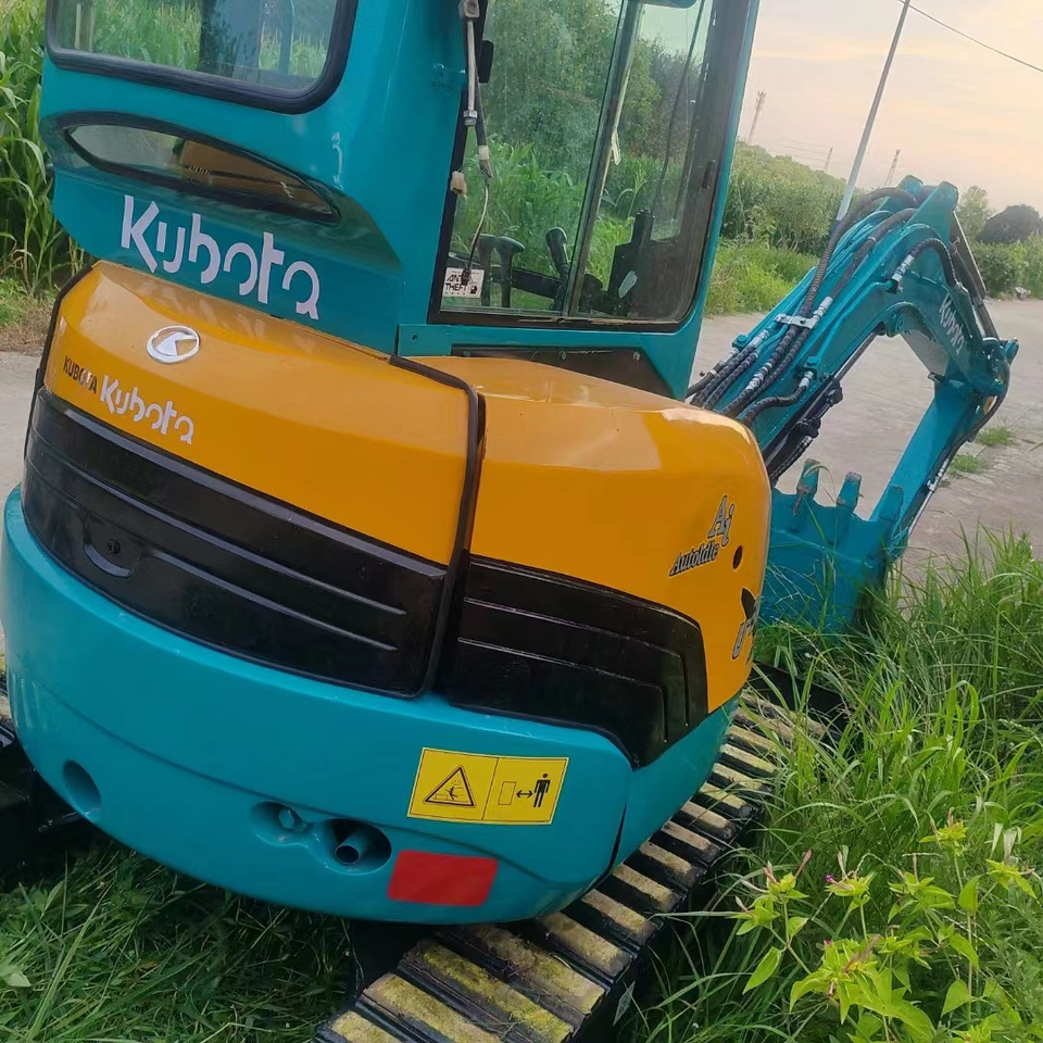 KUBOTA U30 - Mini-ekskavators: foto 3 KUBOTA U30 - Mini-ekskavators: foto 3