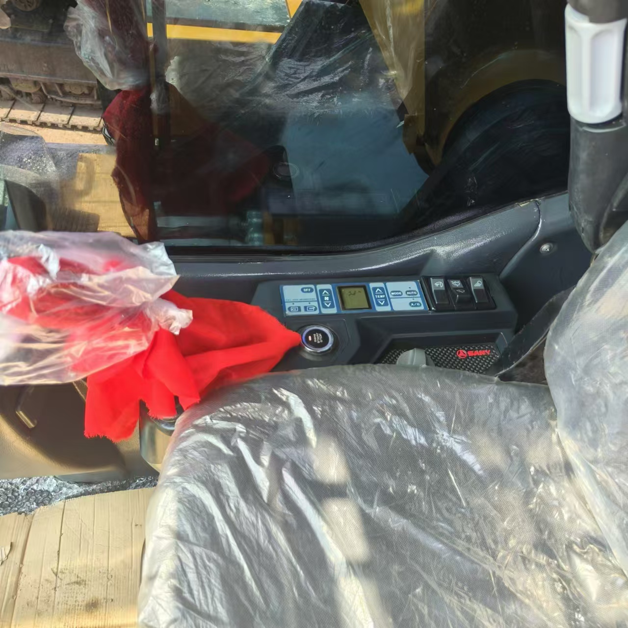 Kāpurķēžu ekskavators SANY SY365H: foto 10