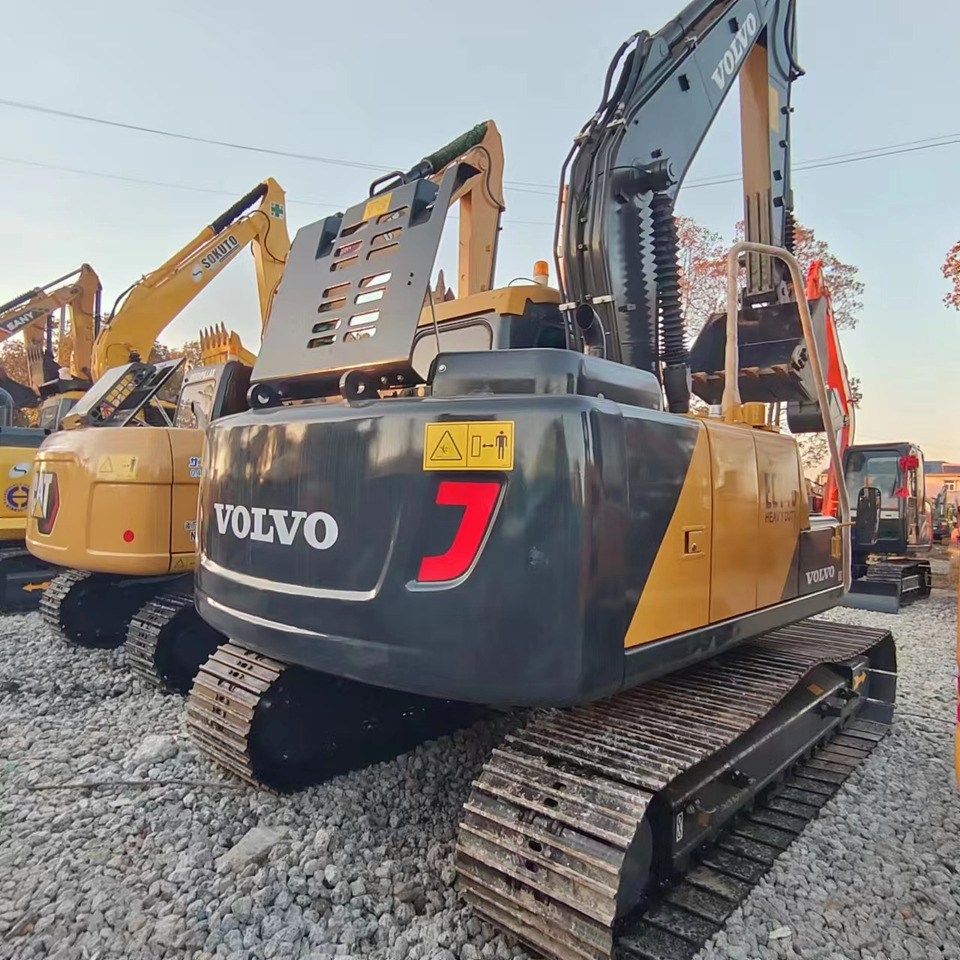 VOLVO EC140 - Kāpurķēžu ekskavators: foto 4 VOLVO EC140 - Kāpurķēžu ekskavators: foto 4