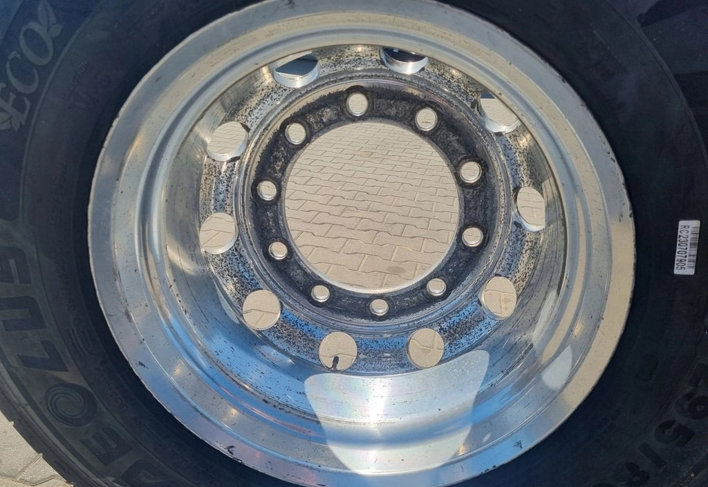 ALUMINIOWA ALCOA 22.5 X 9.00 -176 - Riteņa disks: foto 4 ALUMINIOWA ALCOA 22.5 X 9.00 -176 - Riteņa disks: foto 4