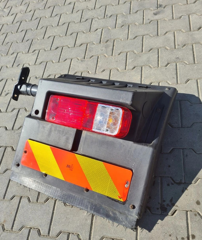 BŁOTNIK KOMPLETNY PRAWY TYŁ LAMPA CHLAPACZ MOCOWANIE FORD F-MAX CARGO - Spārns: foto 2 BŁOTNIK KOMPLETNY PRAWY TYŁ LAMPA CHLAPACZ MOCOWANIE FORD F-MAX CARGO - Spārns: foto 2