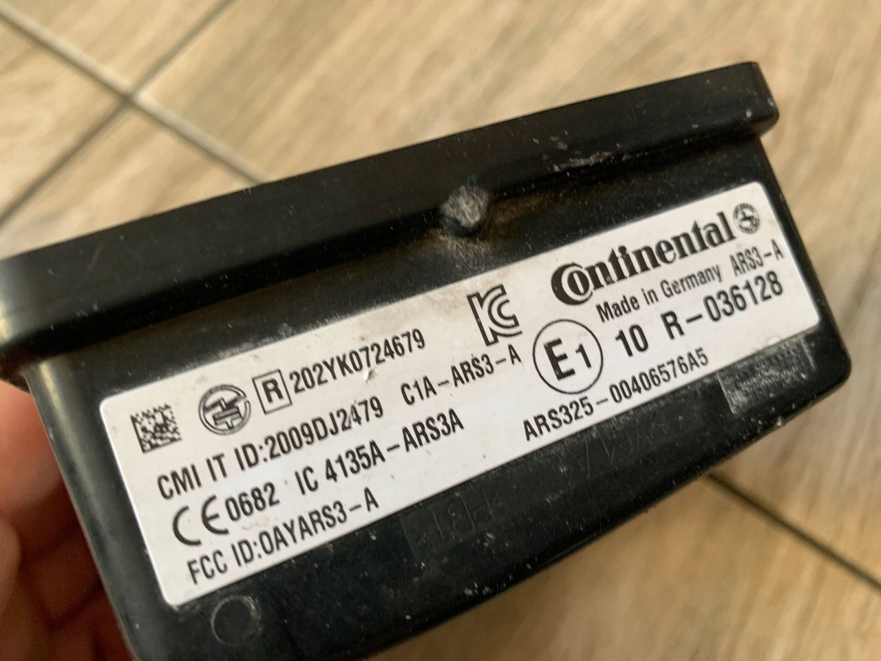 CONTINENTAL RADAR DISTRONIK RENAULT GAMA RANGE VOLVO FH 4 FM 4 FMX FL FE - Elektrosistēma - Kravas automašīna: foto 4 CONTINENTAL RADAR DISTRONIK RENAULT GAMA RANGE VOLVO FH 4 FM 4 FMX FL FE - Elektrosistēma - Kravas automašīna: foto 4