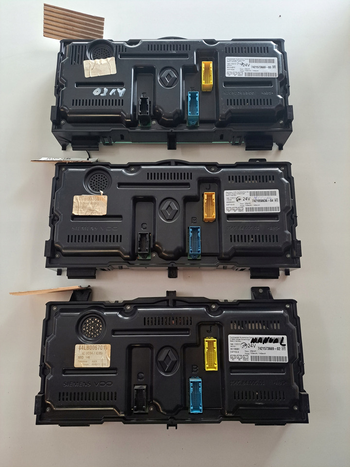 Continental ZEGARY LICZNIK AUTOMAT / MANUAL RENAULT PREMIUM MIDLUM DXI - Mērinstrumentu panelis - Kravas automašīna: foto 2 Continental ZEGARY LICZNIK AUTOMAT / MANUAL RENAULT PREMIUM MIDLUM DXI - Mērinstrumentu panelis - Kravas automašīna: foto 2