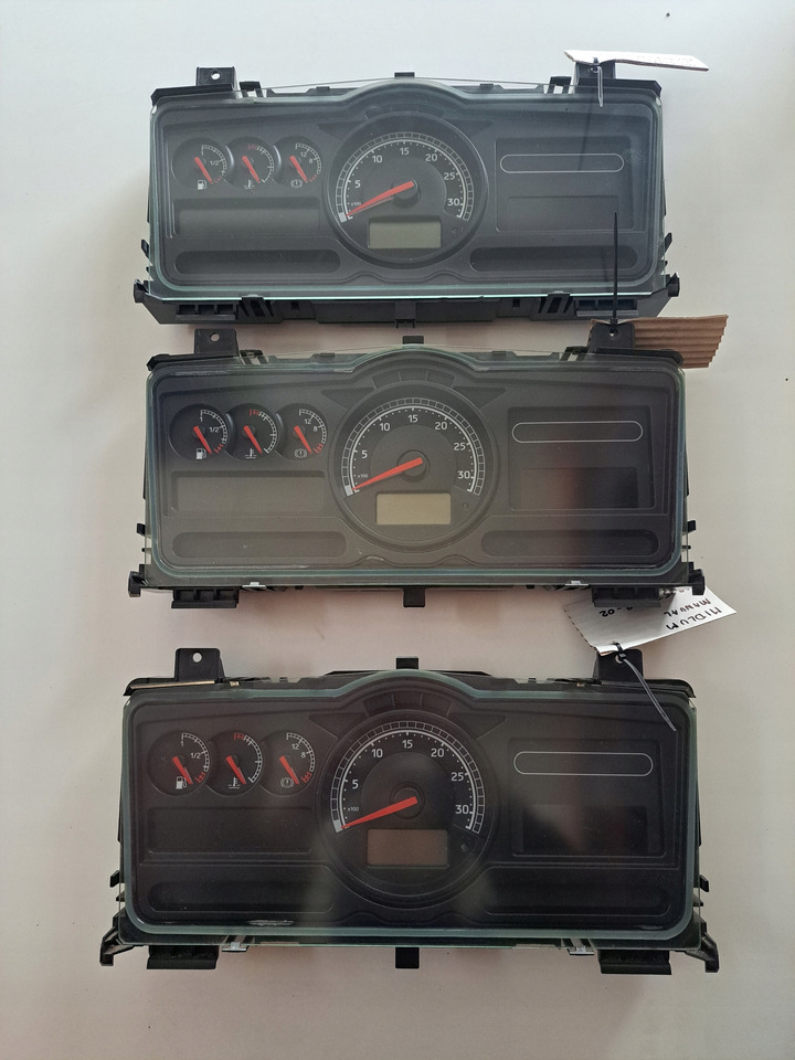 Continental ZEGARY LICZNIK AUTOMAT / MANUAL RENAULT PREMIUM MIDLUM DXI - Mērinstrumentu panelis - Kravas automašīna: foto 1 Continental ZEGARY LICZNIK AUTOMAT / MANUAL RENAULT PREMIUM MIDLUM DXI - Mērinstrumentu panelis - Kravas automašīna: foto 1