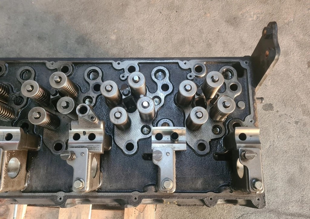 FORD GŁOWICA SILNIKA FORD F-MAX 500 TRUCKS EURO 6 - Motora galva - Kravas automašīna: foto 4 FORD GŁOWICA SILNIKA FORD F-MAX 500 TRUCKS EURO 6 - Motora galva - Kravas automašīna: foto 4