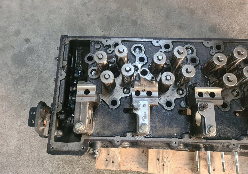 FORD GŁOWICA SILNIKA FORD F-MAX 500 TRUCKS EURO 6 - Motora galva - Kravas automašīna: foto 2 FORD GŁOWICA SILNIKA FORD F-MAX 500 TRUCKS EURO 6 - Motora galva - Kravas automašīna: foto 2