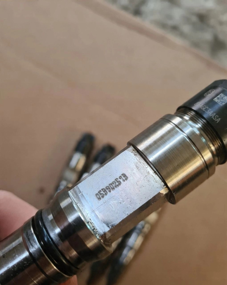 FORD WTRYSKI WTRYSKIWACZE PALIWA FORD F-MAX 500 TRUCKS EURO 6 - Inžektors: foto 3 FORD WTRYSKI WTRYSKIWACZE PALIWA FORD F-MAX 500 TRUCKS EURO 6 - Inžektors: foto 3