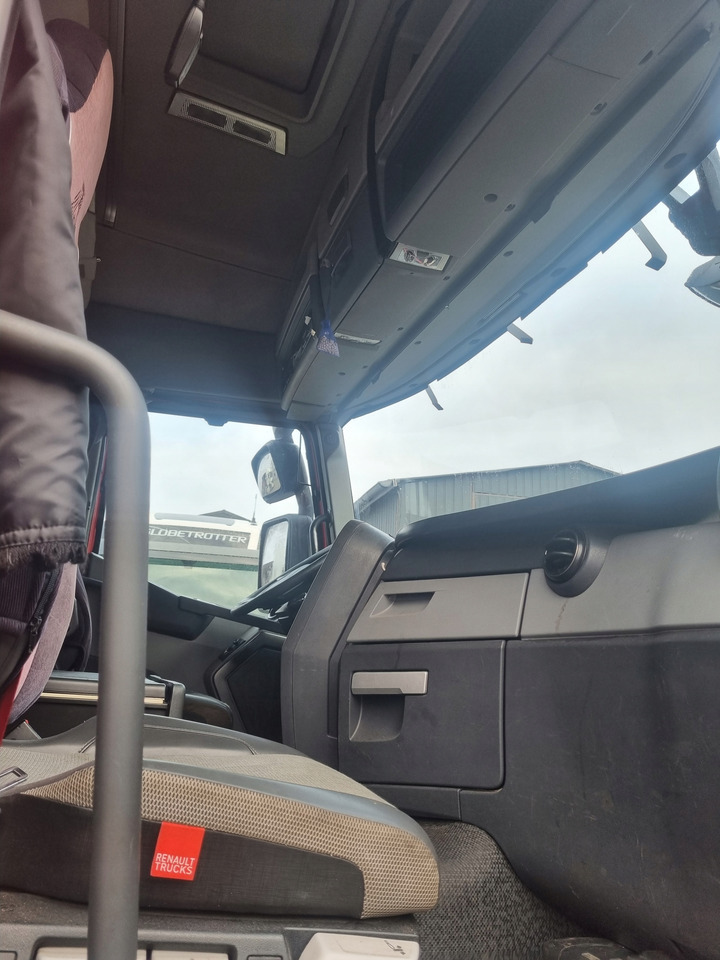 Kabīne GOŁA SZKIELET POSZYCIE BLACHA RENAULT GAMA T RANGE EURO 6: foto 13 Kabīne GOŁA SZKIELET POSZYCIE BLACHA RENAULT GAMA T RANGE EURO 6: foto 13