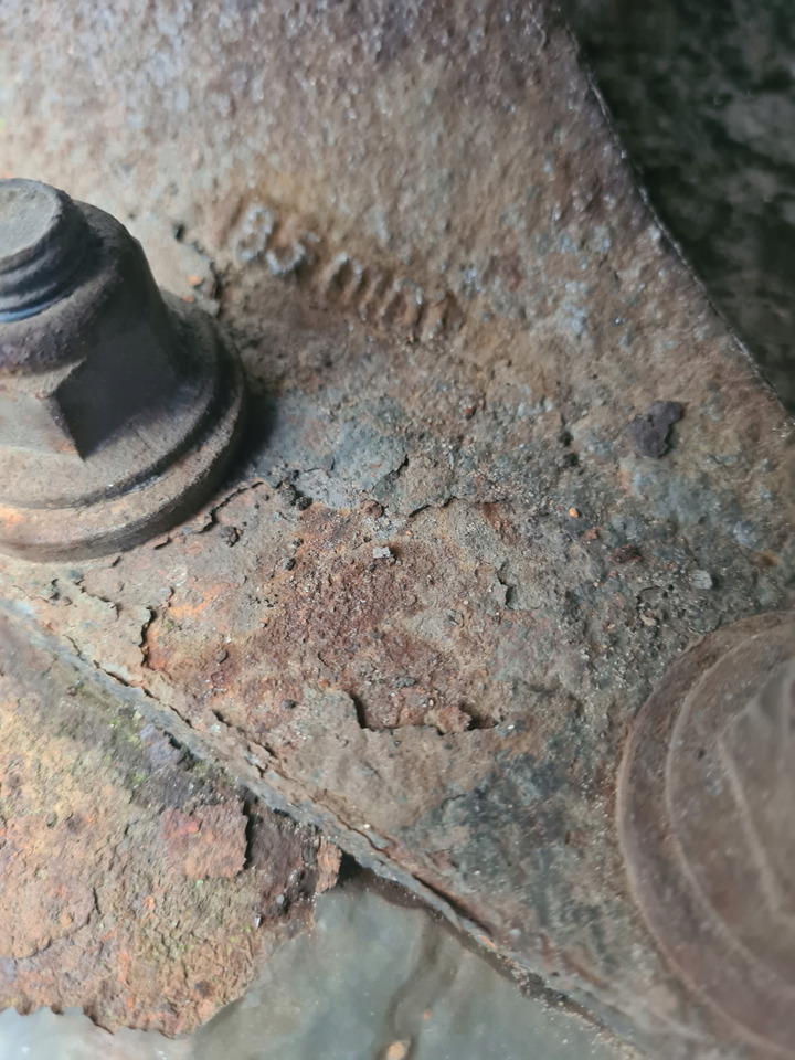 JOST - Seglierīce - Kravas automašīna: foto 4 JOST - Seglierīce - Kravas automašīna: foto 4