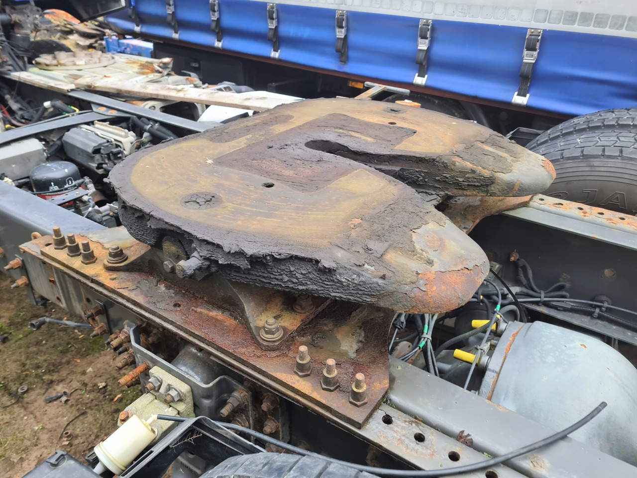 JOST - Seglierīce - Kravas automašīna: foto 1 JOST - Seglierīce - Kravas automašīna: foto 1