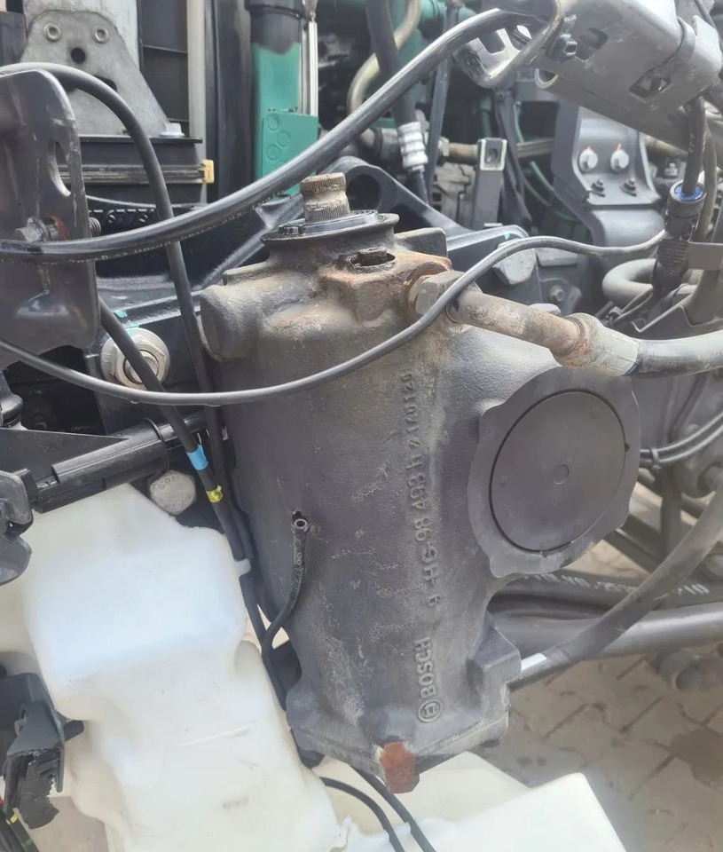 KOLUMNA KIEROWNICZA BOSCH 170 BAR VOLVO FH 4 FM 4 FH 5 FM 5 21466592 - Stūres mehānisms: foto 1 KOLUMNA KIEROWNICZA BOSCH 170 BAR VOLVO FH 4 FM 4 FH 5 FM 5 21466592 - Stūres mehānisms: foto 1