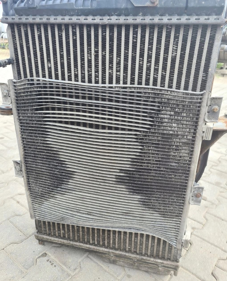 KOMPLET CHŁODNIC VOLVO FL D7 RENAULT MIDLUM DXI 7 20810091 7482142944 - Interkūlers: foto 5 KOMPLET CHŁODNIC VOLVO FL D7 RENAULT MIDLUM DXI 7 20810091 7482142944 - Interkūlers: foto 5
