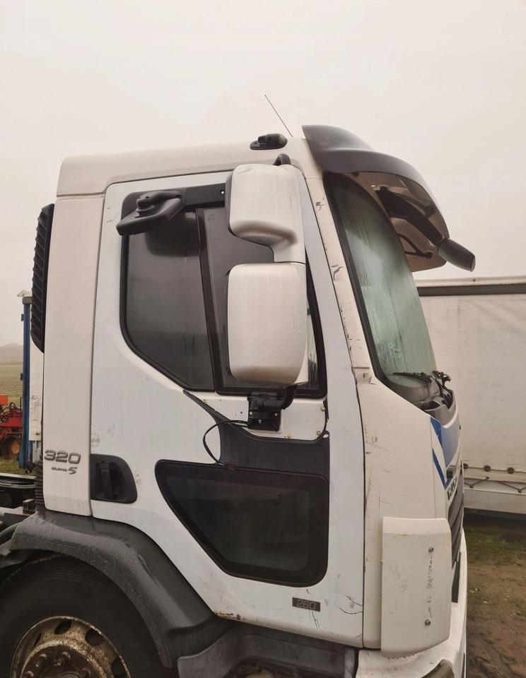 KOMPLETNA KRÓTKA DZIENNA AUTOMAT VOLVO FE EURO 5 - Kabīne: foto 3 KOMPLETNA KRÓTKA DZIENNA AUTOMAT VOLVO FE EURO 5 - Kabīne: foto 3