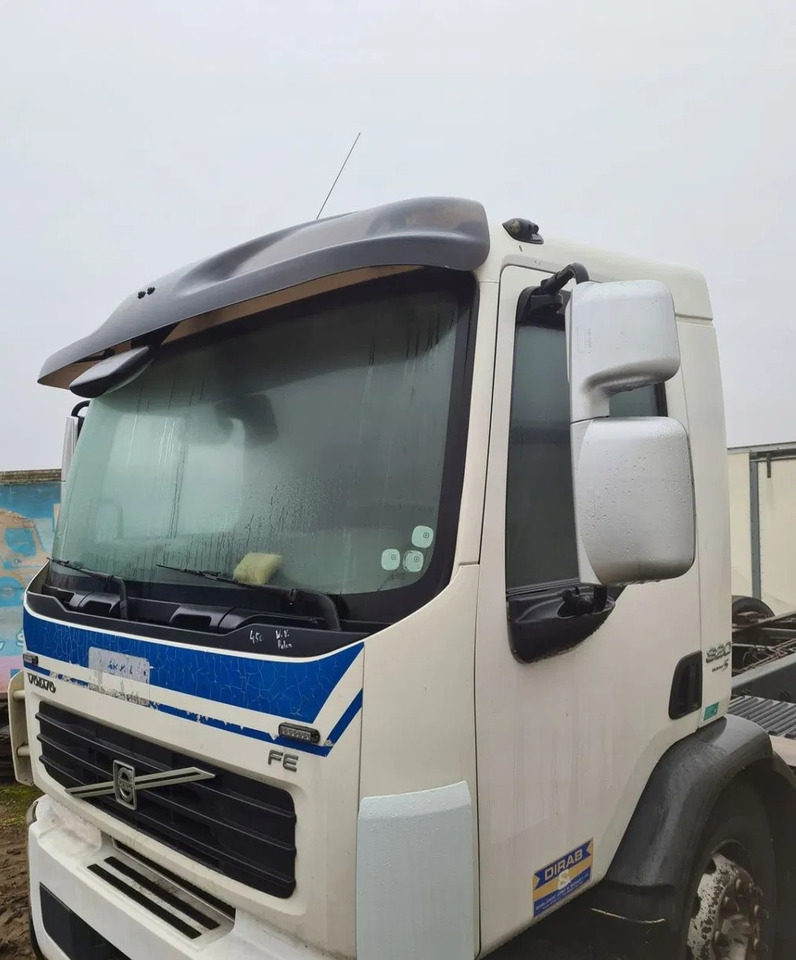 KOMPLETNA KRÓTKA DZIENNA AUTOMAT VOLVO FE EURO 5 - Kabīne: foto 1 KOMPLETNA KRÓTKA DZIENNA AUTOMAT VOLVO FE EURO 5 - Kabīne: foto 1