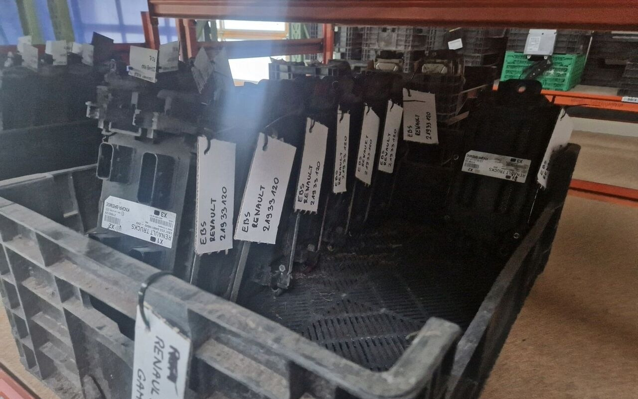 Knorr-Bremse STEROWNIK MODUŁ EBS RENAULT GAMA T 21706129 - Elektroniskais vadības bloks (ECU) - Kravas automašīna: foto 1 Knorr-Bremse STEROWNIK MODUŁ EBS RENAULT GAMA T 21706129 - Elektroniskais vadības bloks (ECU) - Kravas automašīna: foto 1