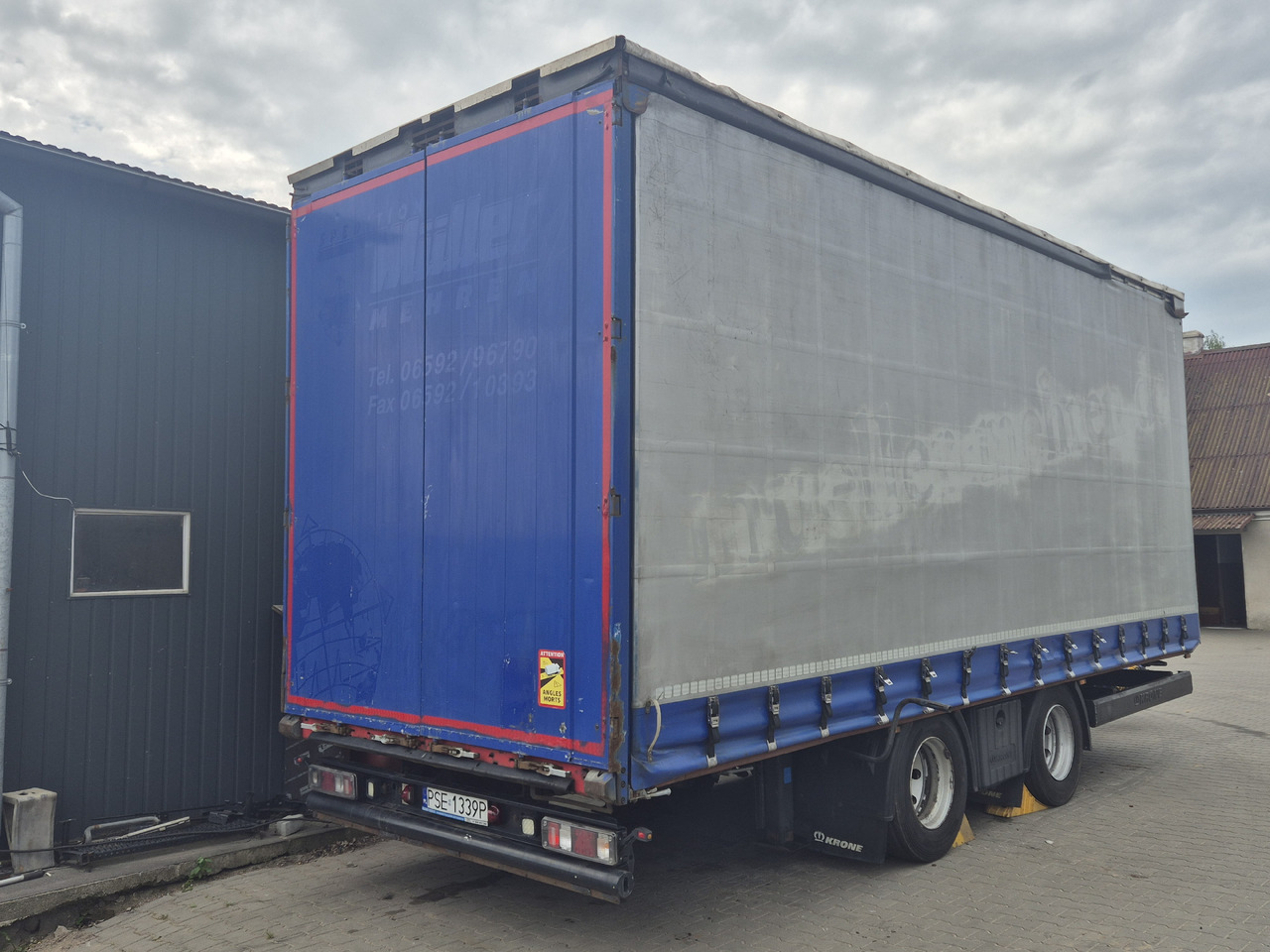 MAN tgx 24,500 - Kravas automašīna ar tentu: foto 5 MAN tgx 24,500 - Kravas automašīna ar tentu: foto 5