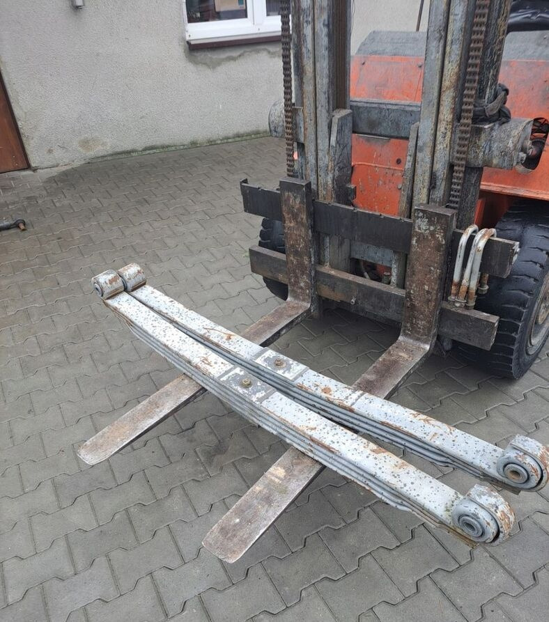 RENAULT RESOR 4-LAGOWY 4 PIÓRA RENAULT KERAX LANDER DXI - Tērauda piekare - Kravas automašīna: foto 1 RENAULT RESOR 4-LAGOWY 4 PIÓRA RENAULT KERAX LANDER DXI - Tērauda piekare - Kravas automašīna: foto 1