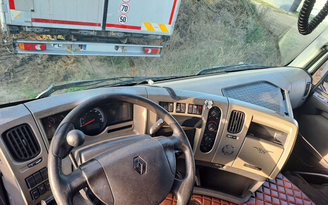 Renault KONSOLA KOMPLETNA KOKPIT DESKA RENAULT PREMIUM DXI - Mērinstrumentu panelis - Kravas automašīna: foto 1 Renault KONSOLA KOMPLETNA KOKPIT DESKA RENAULT PREMIUM DXI - Mērinstrumentu panelis - Kravas automašīna: foto 1