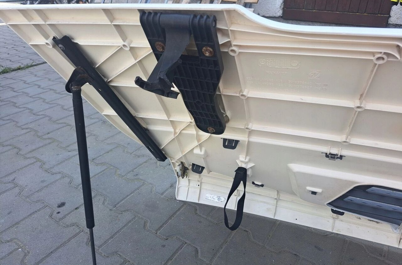 Renault OE Renault PREMIUM LANDER KERAX DXI - Motora pārsegs - Kravas automašīna: foto 4 Renault OE Renault PREMIUM LANDER KERAX DXI - Motora pārsegs - Kravas automašīna: foto 4