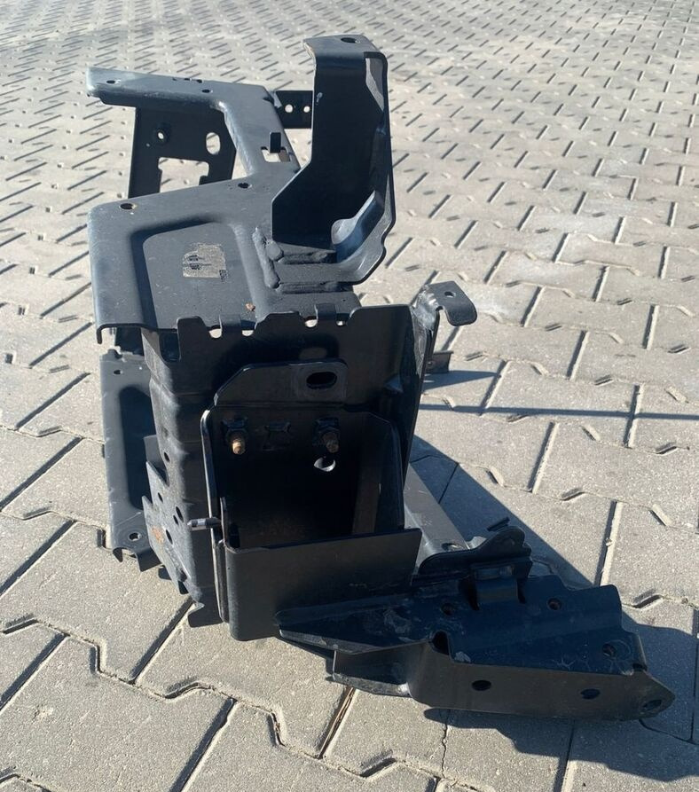 Renault STELAŻ STOPNICY STOPNIA PRAWY RENAULT GAMA T RANGE - Pakāpiens - Kravas automašīna: foto 3 Renault STELAŻ STOPNICY STOPNIA PRAWY RENAULT GAMA T RANGE - Pakāpiens - Kravas automašīna: foto 3