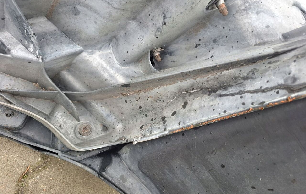 Renault STOPNICA GÓRNA STOPIEŃ LEWY RENAULT GAMA T RANGE - Pakāpiens - Kravas automašīna: foto 3 Renault STOPNICA GÓRNA STOPIEŃ LEWY RENAULT GAMA T RANGE - Pakāpiens - Kravas automašīna: foto 3