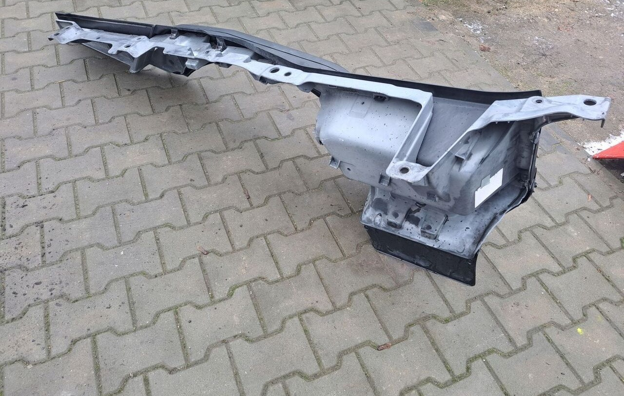 Renault STOPNICA GÓRNA STOPIEŃ LEWY RENAULT GAMA T RANGE - Pakāpiens - Kravas automašīna: foto 1 Renault STOPNICA GÓRNA STOPIEŃ LEWY RENAULT GAMA T RANGE - Pakāpiens - Kravas automašīna: foto 1