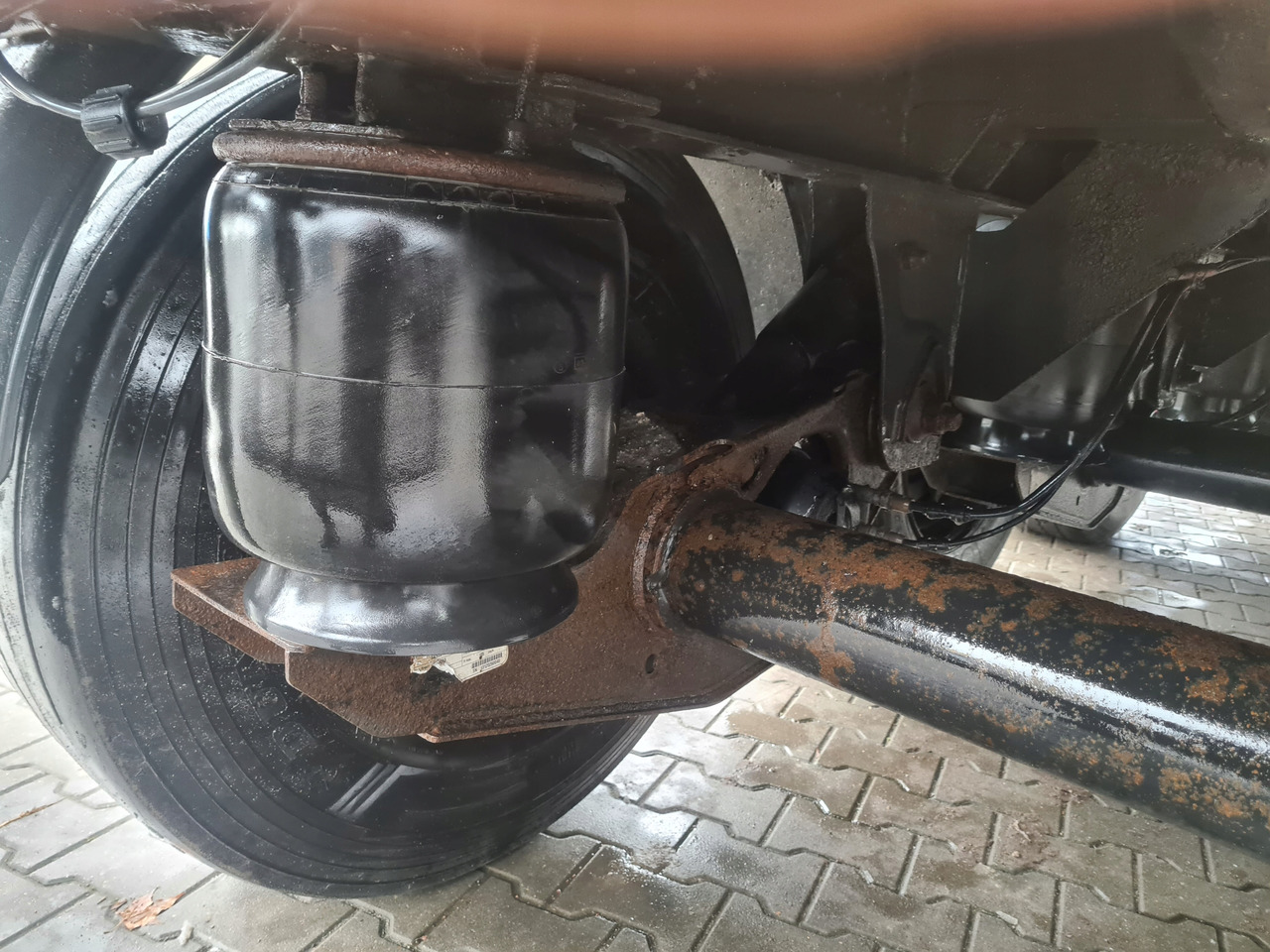 SAF OŚ NACZEPA WYWROTKA CYSTERNA TARCZE INTRAX KOMPLETNA SAF B9-22S SBS2243-10 - Aizmugurējā ass - Piekabe: foto 4 SAF OŚ NACZEPA WYWROTKA CYSTERNA TARCZE INTRAX KOMPLETNA SAF B9-22S SBS2243-10 - Aizmugurējā ass - Piekabe: foto 4