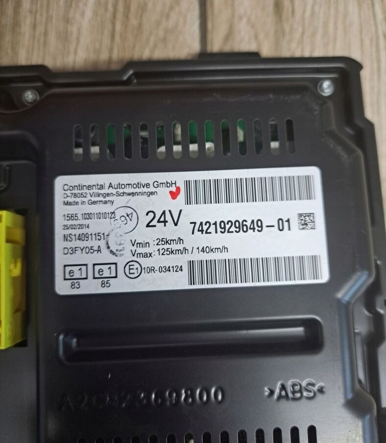 VDO ZEGARY LICZNIKI RENAULT GAMA MIDLUM D AUTOMAT 7421929649-01 - Mērinstrumentu panelis - Kravas automašīna: foto 3 VDO ZEGARY LICZNIKI RENAULT GAMA MIDLUM D AUTOMAT 7421929649-01 - Mērinstrumentu panelis - Kravas automašīna: foto 3