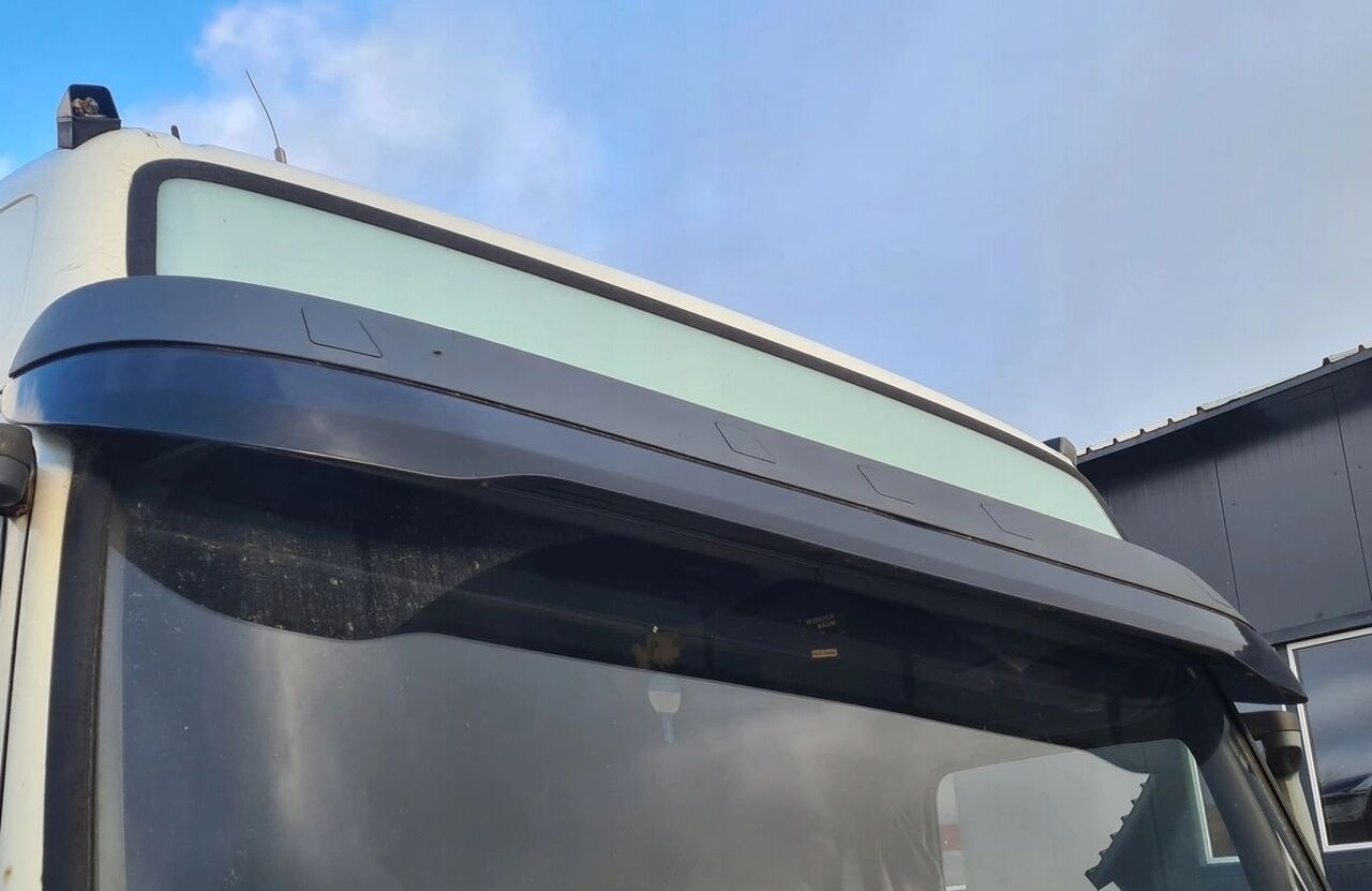 VOLVO BLENDA OSŁONA PRZECIWSŁONECZNA VOLVO FH FM - Saules sargs - Kravas automašīna: foto 3 VOLVO BLENDA OSŁONA PRZECIWSŁONECZNA VOLVO FH FM - Saules sargs - Kravas automašīna: foto 3