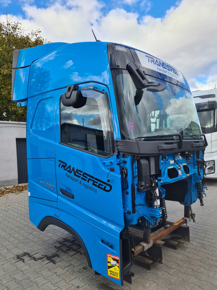 VOLVO KABINA KOMPLETNA VOLVO FH 5 EURO 6 I-SAVE GLOBETROTTER - Kabīne - Kravas automašīna ar tentu: foto 1 VOLVO KABINA KOMPLETNA VOLVO FH 5 EURO 6 I-SAVE GLOBETROTTER - Kabīne - Kravas automašīna ar tentu: foto 1