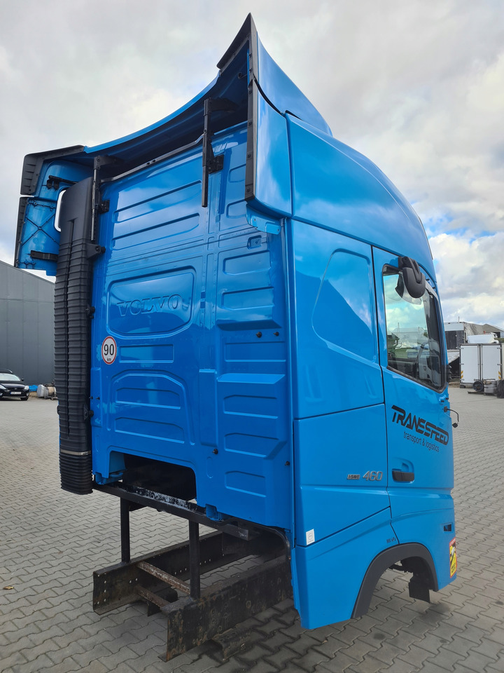 VOLVO KABINA KOMPLETNA VOLVO FH 5 EURO 6 I-SAVE GLOBETROTTER - Kabīne - Kravas automašīna ar tentu: foto 3 VOLVO KABINA KOMPLETNA VOLVO FH 5 EURO 6 I-SAVE GLOBETROTTER - Kabīne - Kravas automašīna ar tentu: foto 3