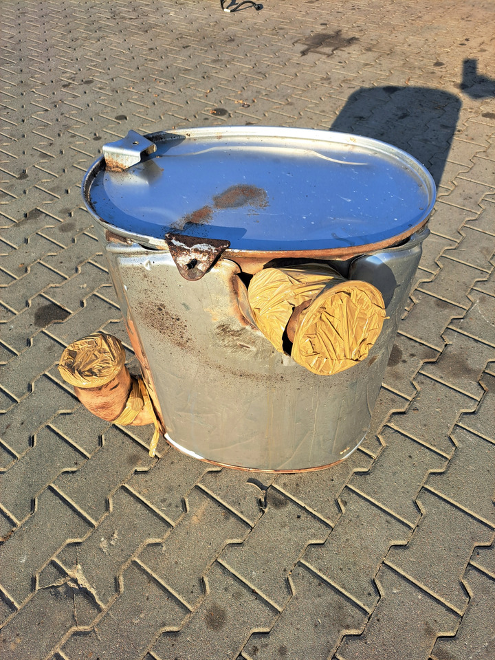 VOLVO KATALIZATOR TŁUMIK DPF FILTR VOLVO FE RENAULT PREMIUM DXI D7 - Katalizators - Kravas automašīna: foto 4 VOLVO KATALIZATOR TŁUMIK DPF FILTR VOLVO FE RENAULT PREMIUM DXI D7 - Katalizators - Kravas automašīna: foto 4